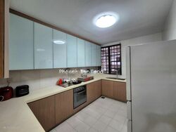 Highland Road (D19), Terrace #480404871